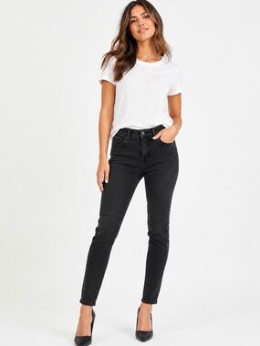 7 For All Man Kind Black Slim Fit Woman’s Jeans size 16 tapered stretch skinny